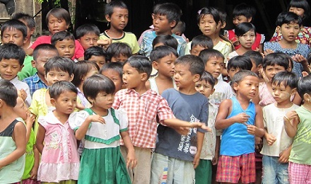 ミャンマーの子供たち